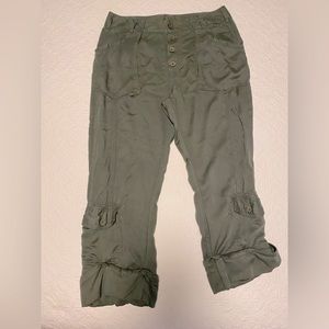 Free People olive cargo capri pants